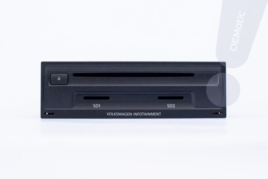 Przedni panel jednostki MIB Discover Pro Volkswagen Infotainment z napędem CD, slotami SD1 i SD2 oraz przyciskiem eject