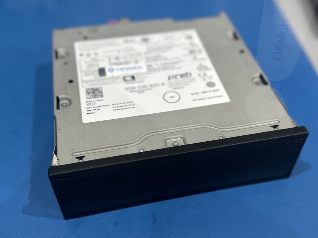 Etykieta modułu MIB3 OI MQB Preh Car Connect z numerem katalogowym 3G5 035 820 A widocznym na obudowie.