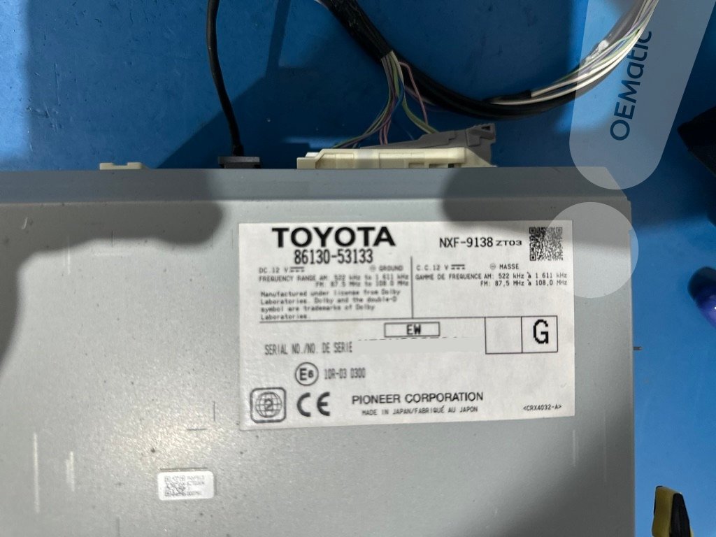 Etykieta radia Pioneer NXF-9138ZT z numerem katalogowym 8680453291 i ID P10443 w Lexusie IS 300h